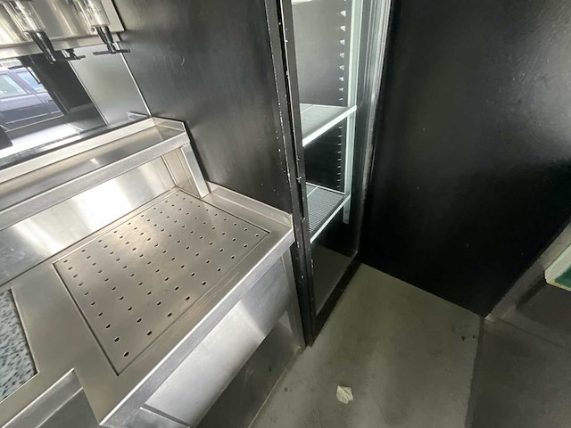 2 foodcontainer inclusief 1 aanhangwagen tack - afbeelding 44 van  53