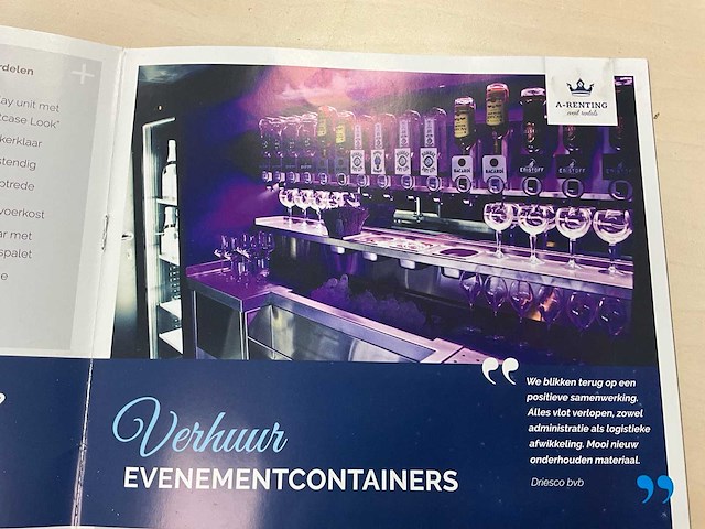 2 foodcontainer inclusief 1 aanhangwagen tack - afbeelding 52 van  53