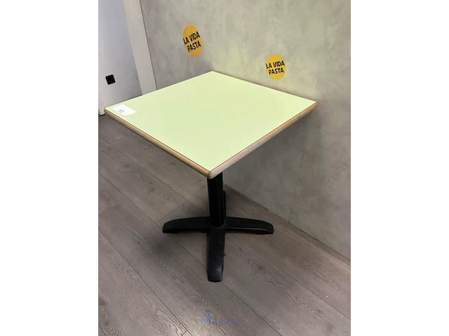 2 formica horecatafels - afbeelding 6 van  6