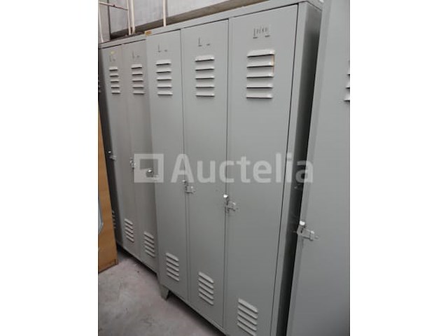 2 garderobekasten met 3 deuren - afbeelding 3 van  4