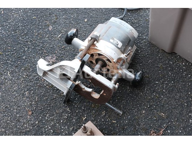 2 gekozen routers - afbeelding 1 van  10