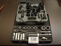 2 gereedschapssets wo dopseutels - afbeelding 1 van  2