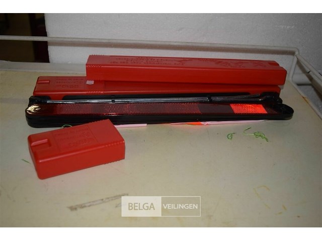 2 gevarendriehoek - afbeelding 1 van  2