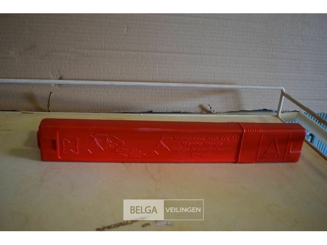 2 gevarendriehoek - afbeelding 1 van  2