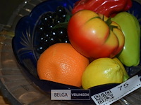 2 glazen kommen met plastiek fruit - afbeelding 3 van  3