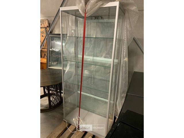 2 glazen vitrinekasten - afbeelding 1 van  2