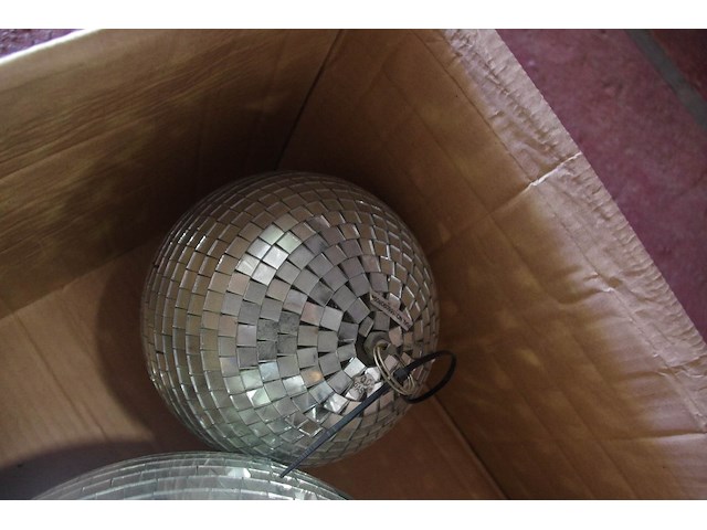 2 glitterballen - afbeelding 2 van  3
