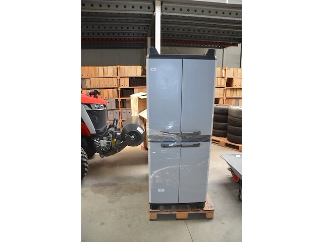 2 grijs kunstof kasten afm. 67x40x174cm, 2 grijs kunstof kasten afm. 67x40x90cm - afbeelding 1 van  6