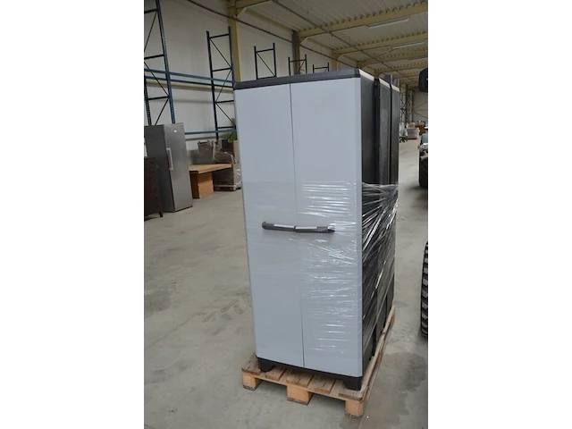 2 grijs kunstof kasten afm. 67x40x174cm, 2 grijs kunstof kasten afm. 67x40x90cm - afbeelding 6 van  6
