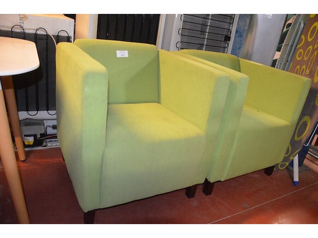 2 groen modern stoffen clubzetels - afbeelding 2 van  5