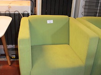 2 groen modern stoffen clubzetels - afbeelding 3 van  5