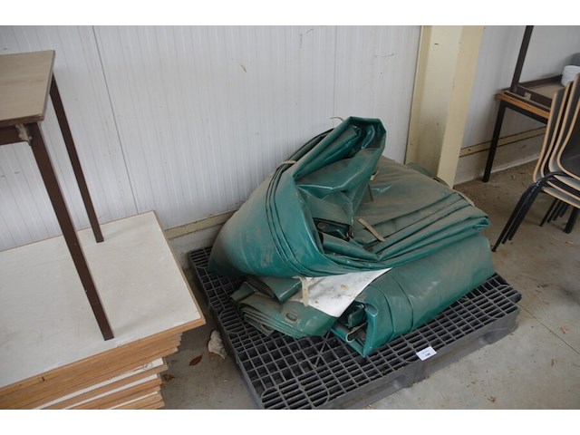 2 groene dekzeilen afm. 10m x 4m - afbeelding 2 van  4