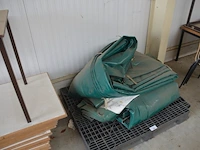 2 groene dekzeilen afm. ca. 10m x 4m - afbeelding 2 van  4