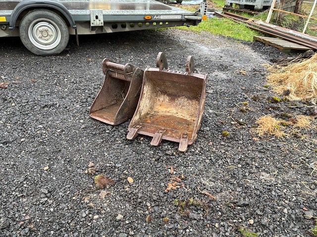 2 grondverzetemmers - afbeelding 1 van  10