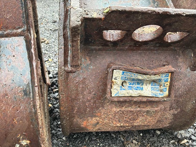 2 grondverzetemmers - afbeelding 3 van  10