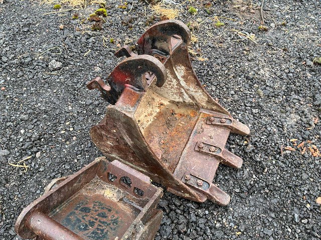 2 grondverzetemmers - afbeelding 6 van  10