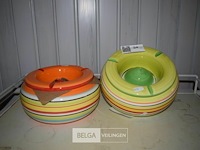 2 grote asbakken - afbeelding 1 van  3