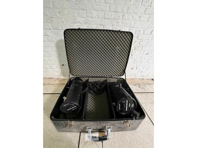 2 grote fotografielampen - afbeelding 1 van  5