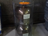 2 grote kerstbollen in glas (brons) - afbeelding 1 van  1