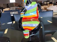 2 handbeschilderde papier-mache sculpturen deesse (1 papier-mache vertoont schade aan de voet) - afbeelding 6 van  7