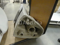 2 hangende toiletpotten - afbeelding 9 van  11