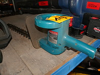 2 heggenscharen makita/metabo - afbeelding 1 van  5