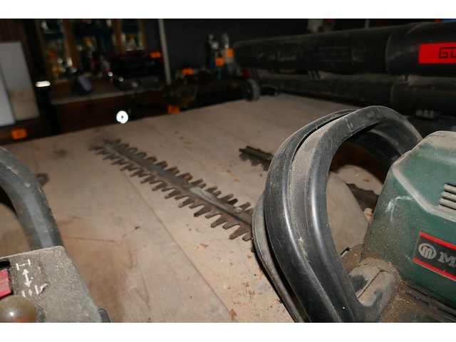 2 heggenscharen makita/metabo - afbeelding 4 van  5