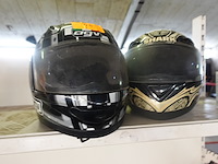 2 helmen - afbeelding 2 van  2