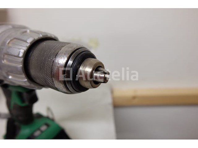 2 hitachi batterij-aangedreven boormachines - afbeelding 8 van  11