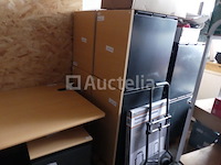 2 hoekbureaus - afbeelding 3 van  9