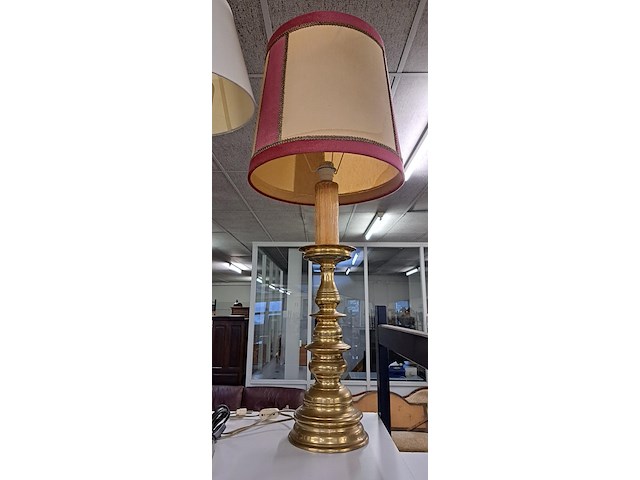 2 hoge lampen - afbeelding 1 van  2