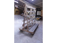 2 houten ezels met wielen - afbeelding 1 van  9