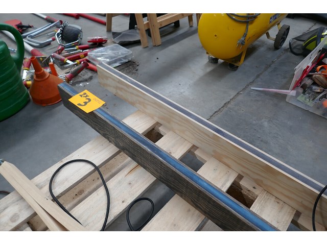 2 houten hanglampen balk met led lichtstrip dassein - afbeelding 2 van  4