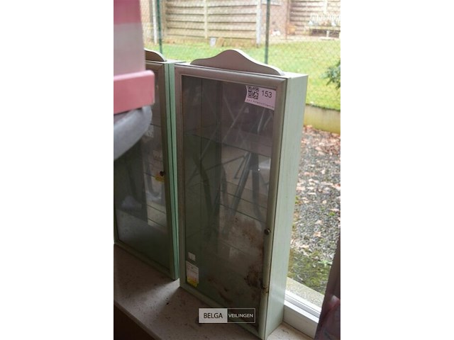 2 houten kastjes met spiegels - afbeelding 2 van  3