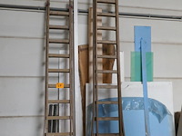 2 houten ladders - afbeelding 1 van  5