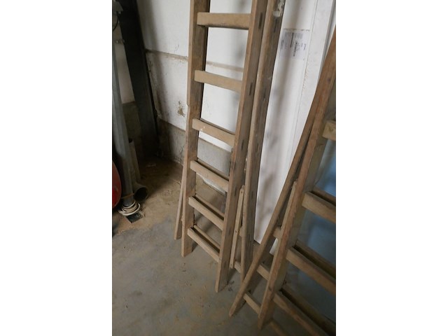 2 houten ladders - afbeelding 3 van  5
