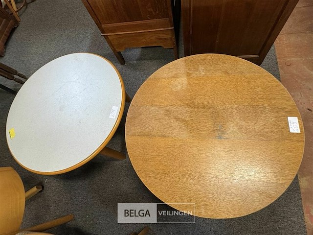 2 houten salontafels - afbeelding 1 van  3