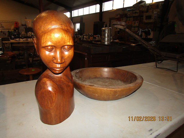 2 houten sculpturen - afbeelding 3 van  3