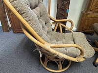 2 houten stoelen - afbeelding 6 van  7