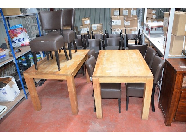 2 houten tafels afm. 120x80x75cm, 22 stoelen bruin leder mar meubelen (7,29) - afbeelding 1 van  8