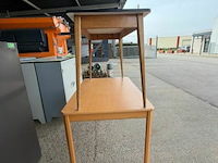 2 houten tafels - afbeelding 1 van  2