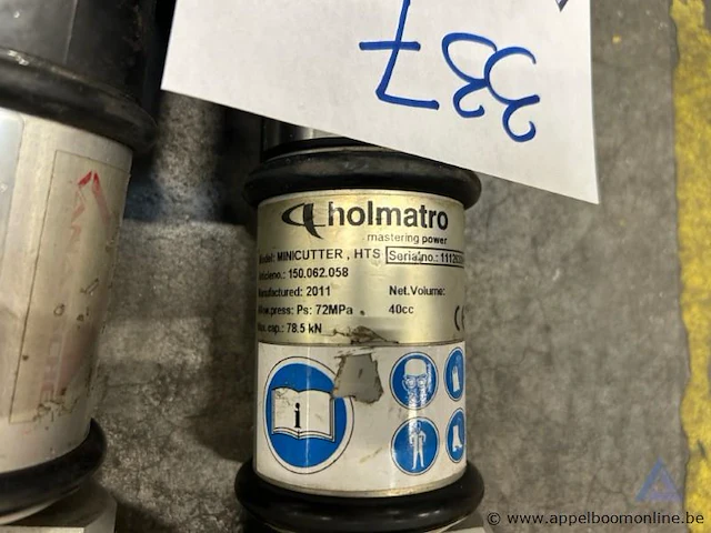 2 hydraulische scharen holmatro, minicutter hts, bouwjaar 2011, maximale druk 72 mpa, maximale capaciteit 78.5 kn. werking niet gekend. - afbeelding 2 van  2