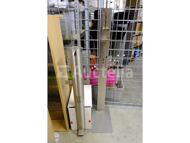 2 hydroalcoholische geldispensers - afbeelding 1 van  8