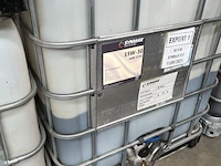 2 ibc-containers met transmissie- en multifunctionele olie - afbeelding 5 van  5