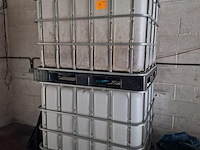 2 ibc containers - afbeelding 1 van  5