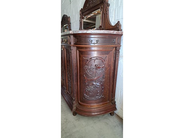 2 identieke dressoirs uit 1910 - afbeelding 2 van  4