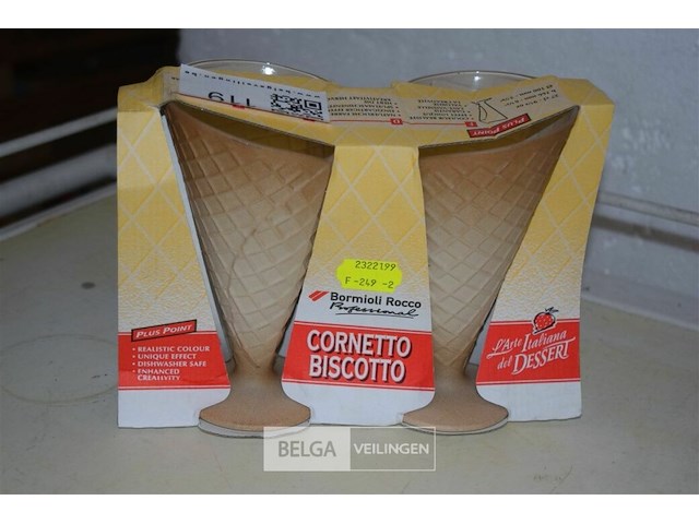 2 ijskopjes in hoornvorm - afbeelding 3 van  3