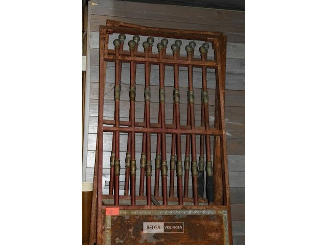 2 ijzeren poorten 215x67cm - afbeelding 2 van  6