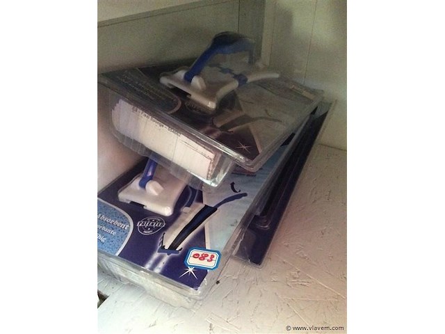 2 in 1 ruitenwasser - afbeelding 1 van  1