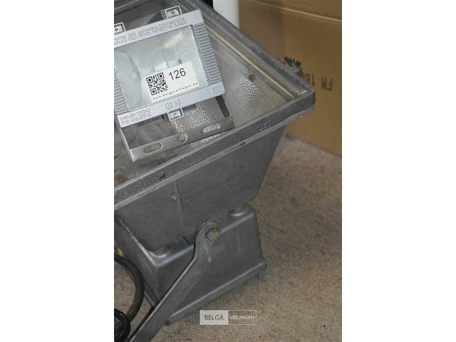 2 industrie buitenlamp 40x36cm en 15x12cm - afbeelding 3 van  3